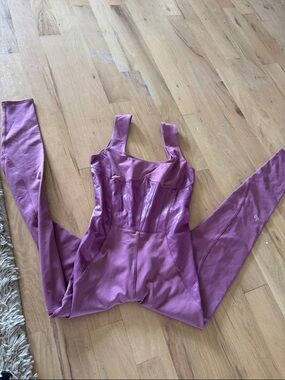 ALO Yoga Mauve Corset-Style Jumpsuit with Slim Legs